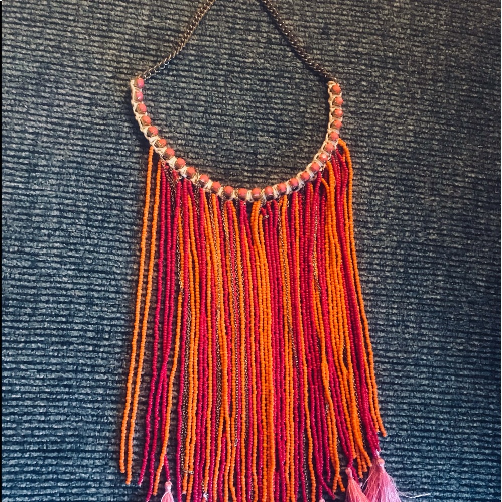 Dangling beaded necklace